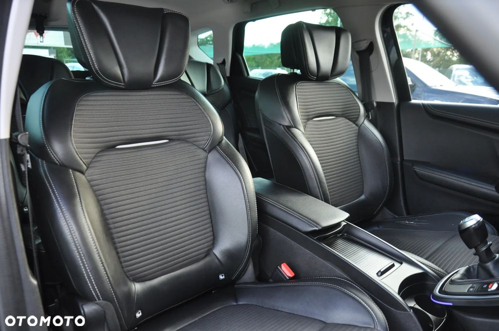 Renault Scenic 1.2 TCe Energy Bose Edition - 33