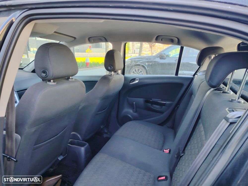Opel Corsa 1.2 Enjoy FlexFuel - 6