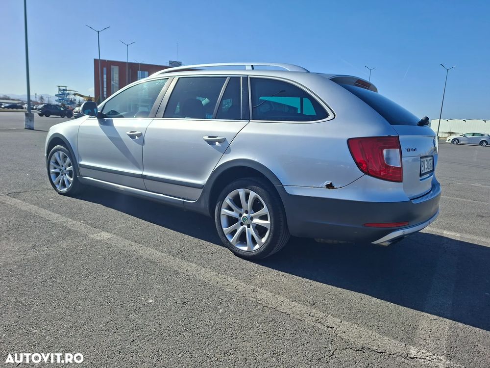 Skoda Superb 2.0 TDI 4X4 Ambition - 3