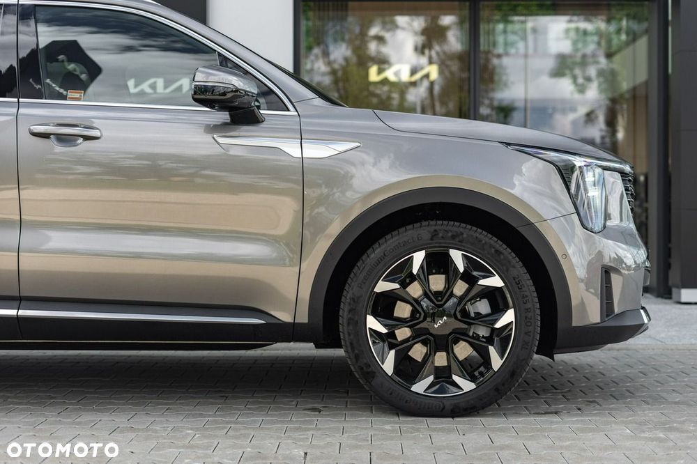 Kia Sorento - 8