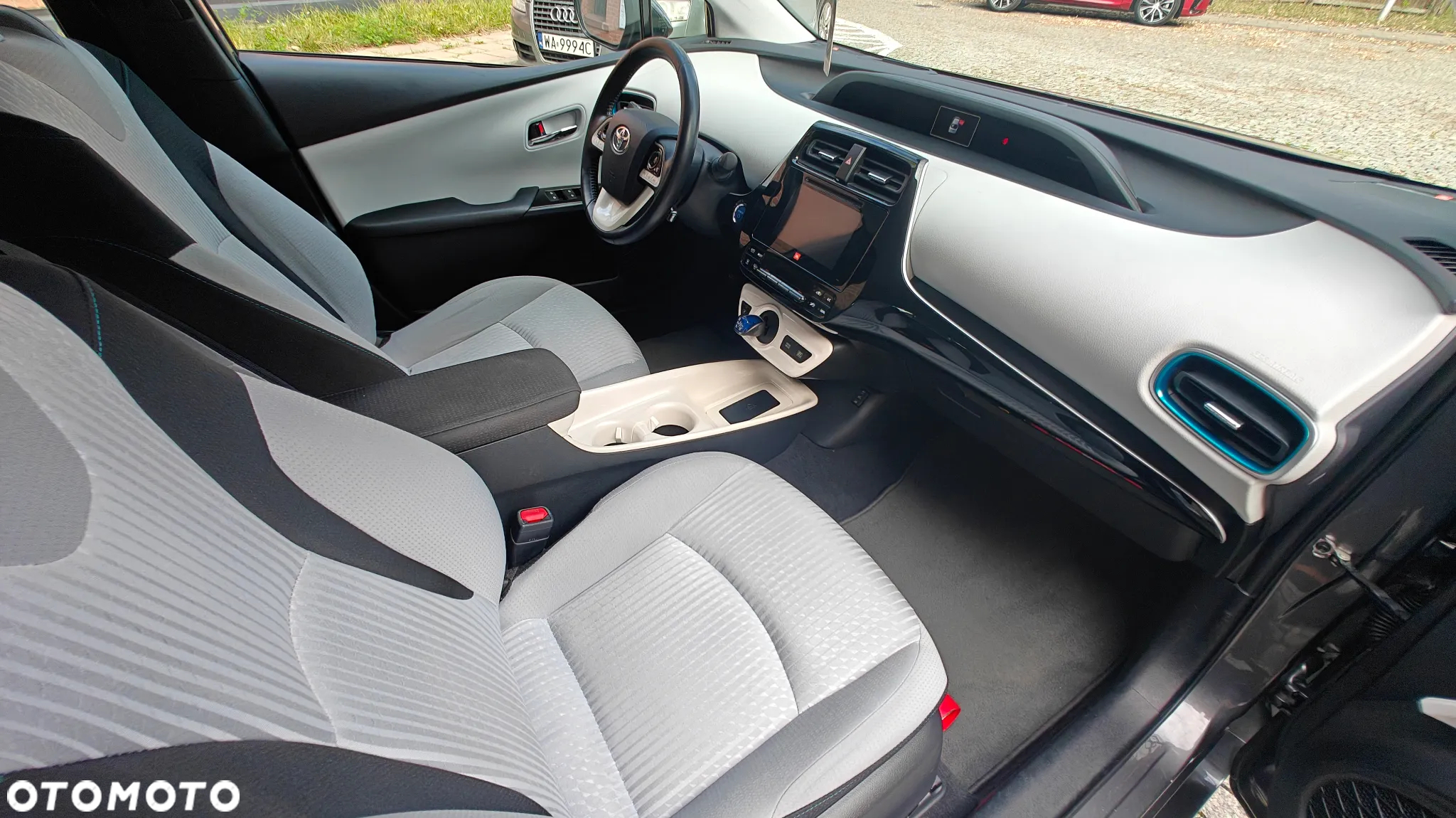 Toyota Prius 1.8 Hybrid Prestige - 15