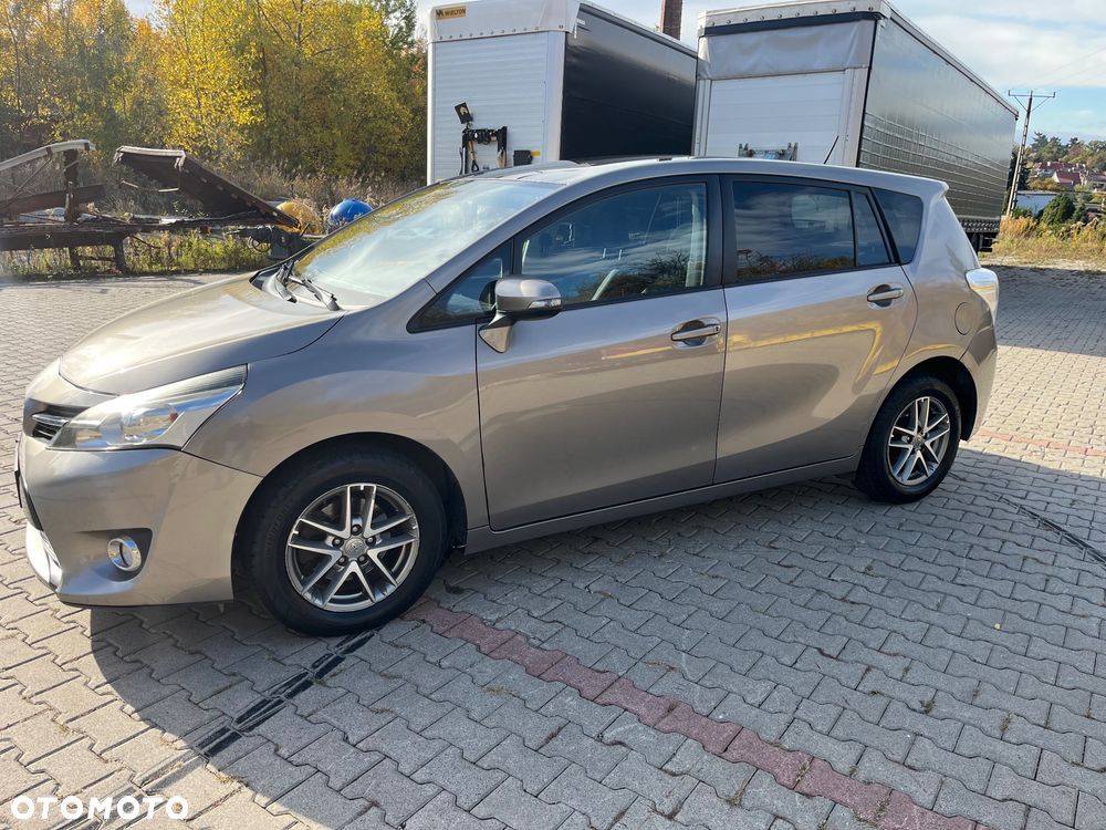 Toyota Verso 1.6 D-4D Prestige 7os - 12