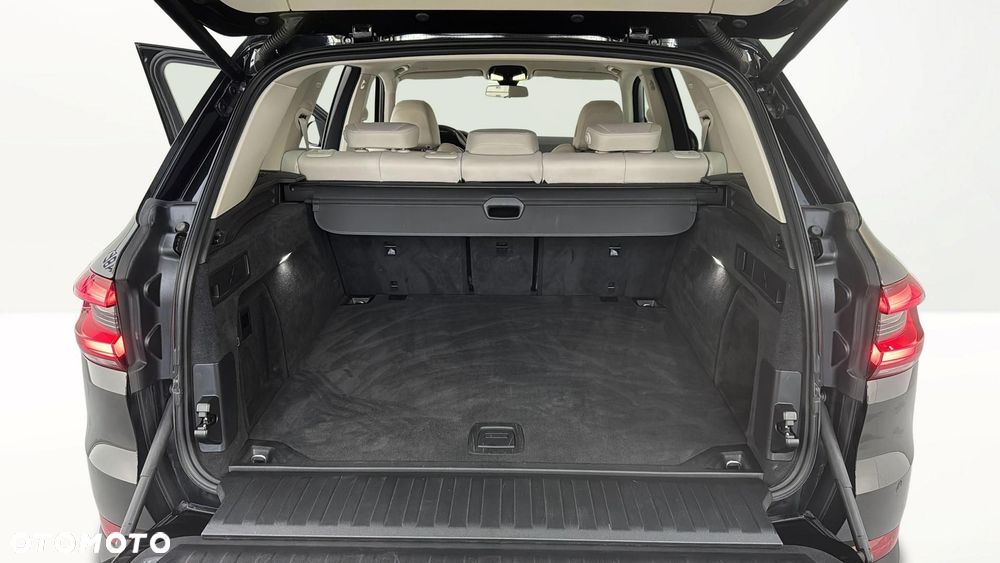 BMW X5 xDrive40i mHEV - 18