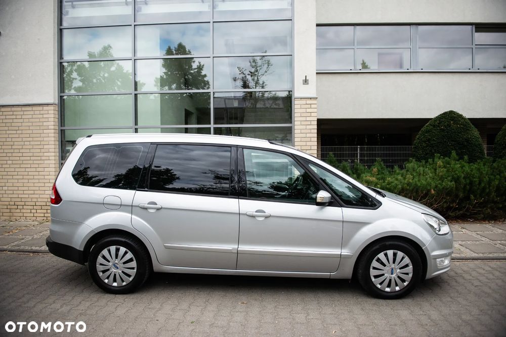 Ford Galaxy 2.0 TDCi Ghia - 12
