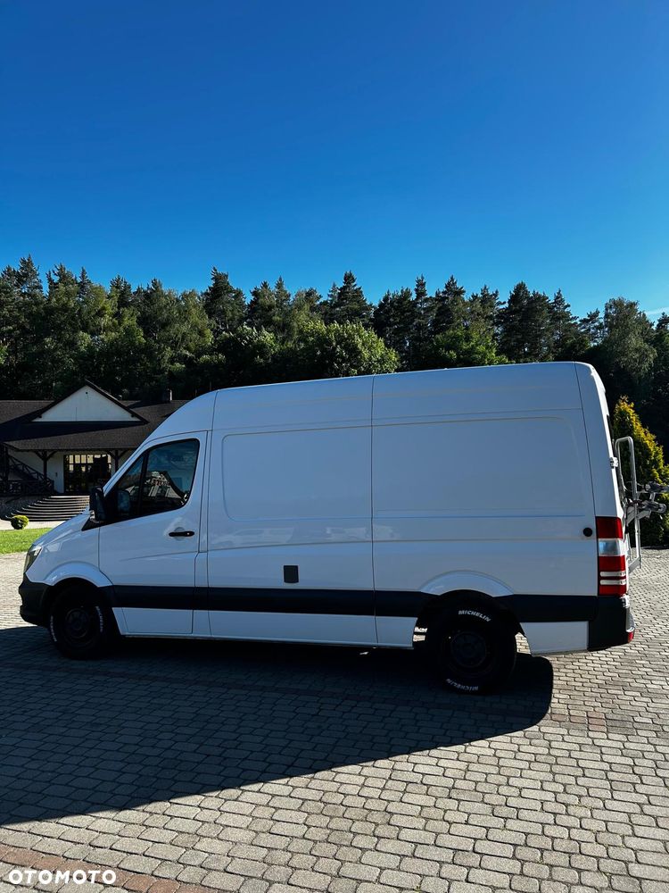 Mercedes-Benz Sprinter - 14