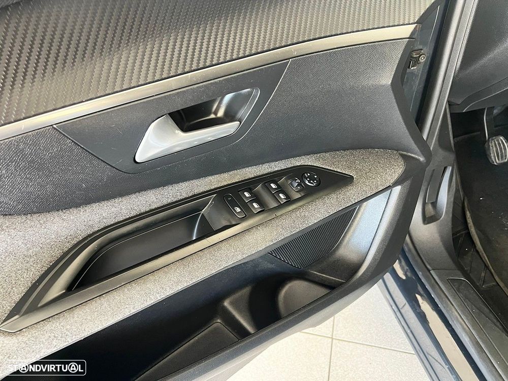 Peugeot 3008 1.6 BlueHDi Active - 19