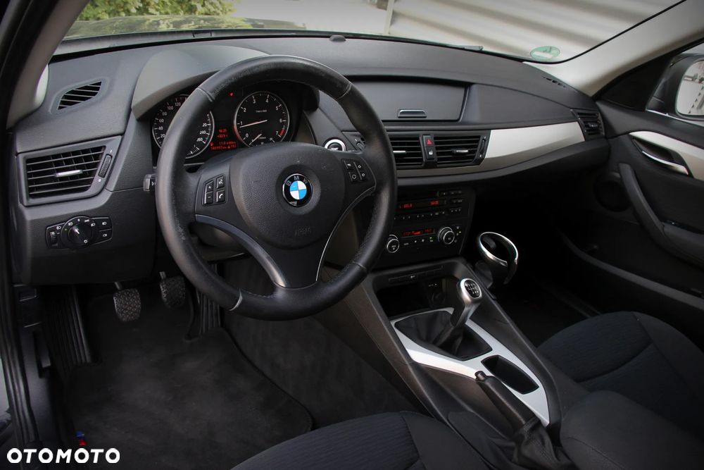 BMW X1 sDrive18i - 8