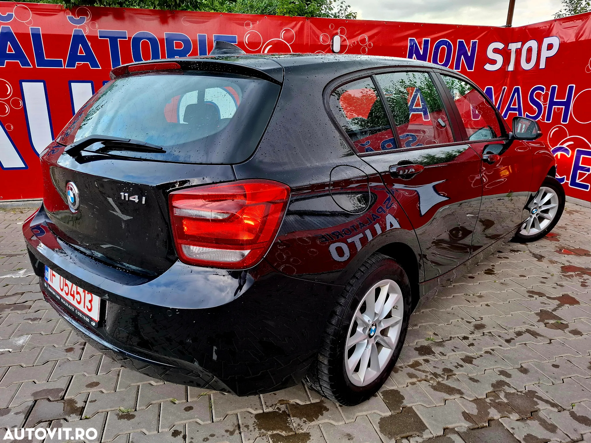 BMW Seria 1 114i - 4