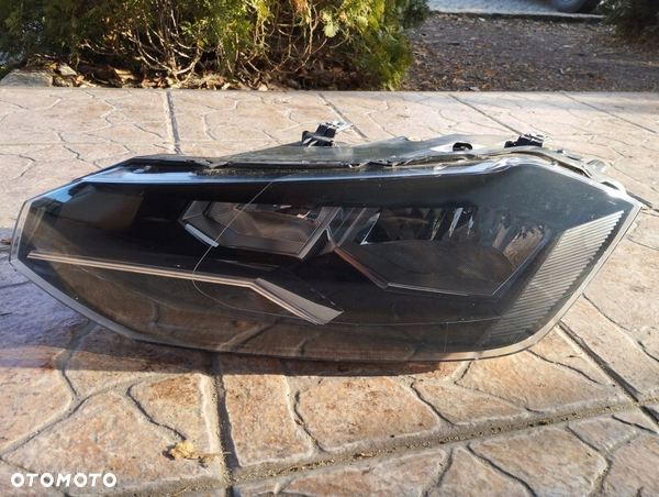 Lampa lewa Zwykła VW Polo 2G 2017-2020 2G1941005