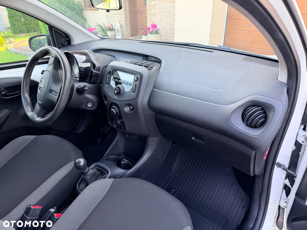 Toyota Aygo 1.0 VVT-i Sprint EU6 - 29