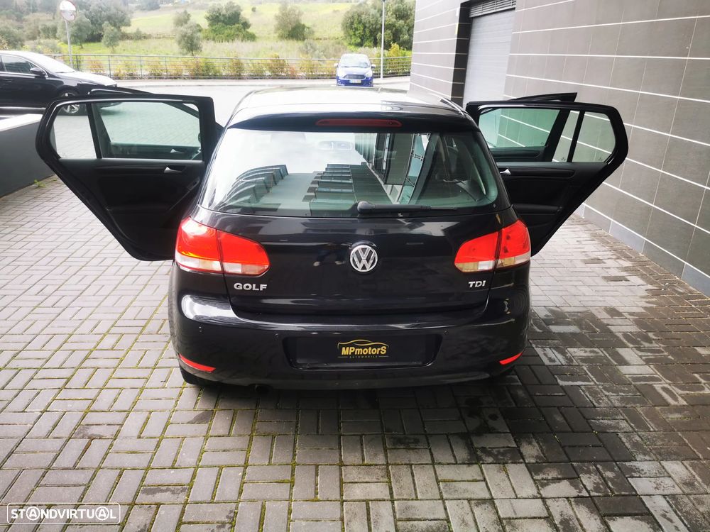 VW Golf 1.6 TDi Confortline - 12