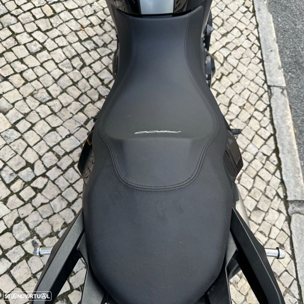 BMW F 900 R - 15