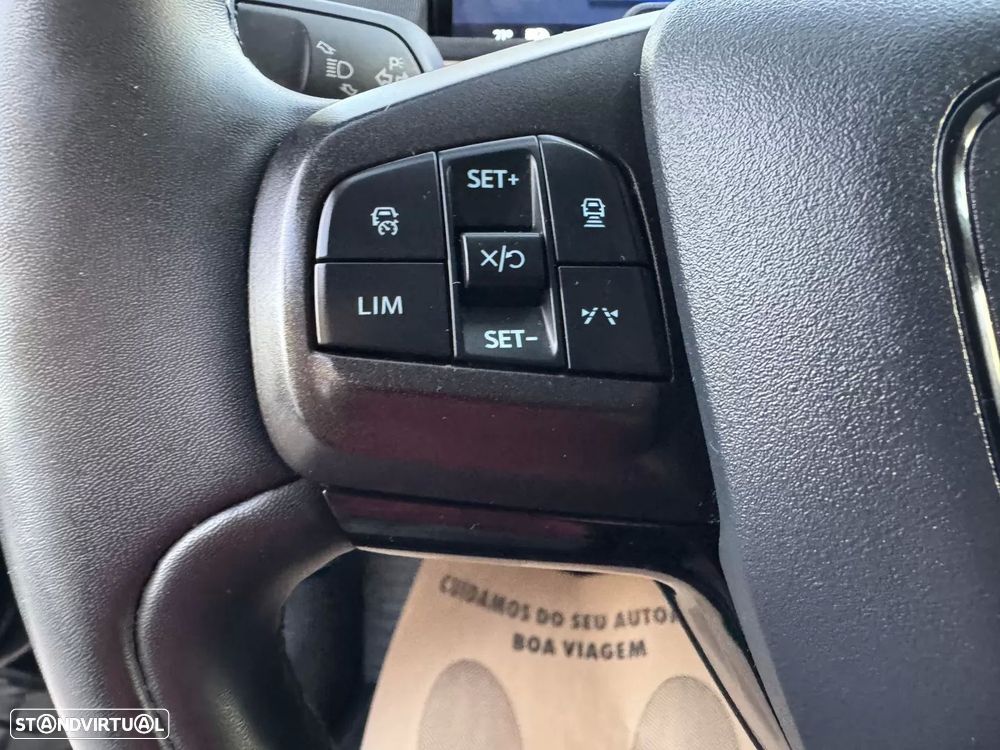 Ford Mustang Mach-E 75.7 kWh Premium AWD - 32