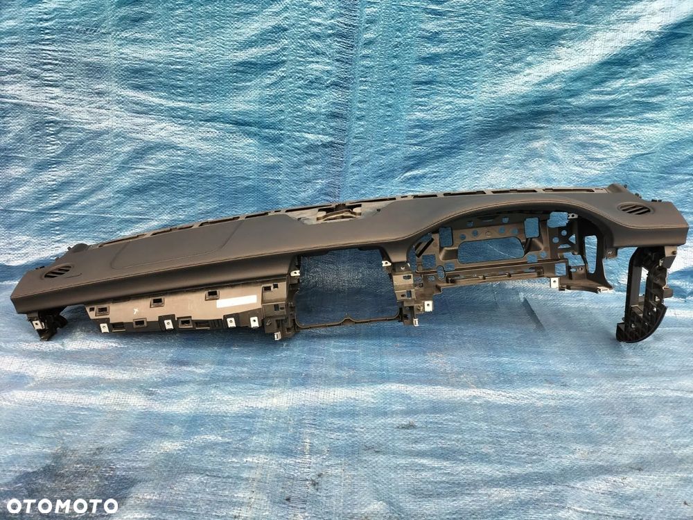 DESKA ROZDZIELCZA KOKPIT KONSOLA MERCEDES CLS W218 ANGLIK UK - 1