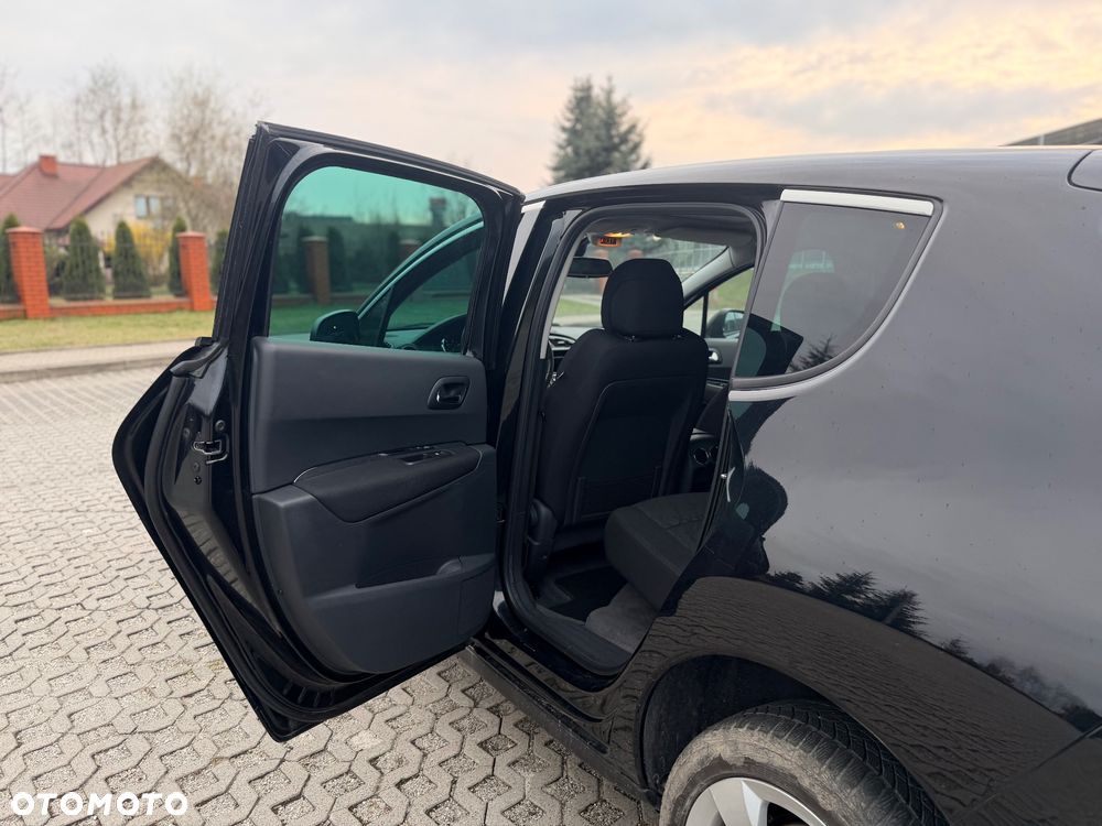 Peugeot 3008 1.6 Premium - 16