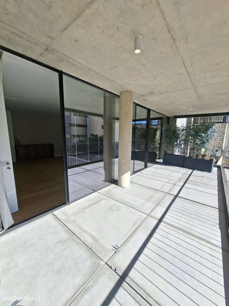 T4 de excelência na Foz do Douro, com apenas um apartamento por piso! - Grande imagem: 3/18