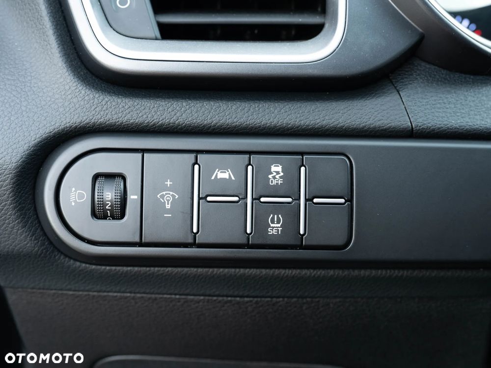 Kia Ceed 1.5 T-GDI M DCT - 34