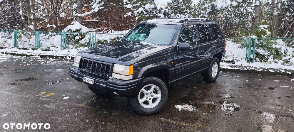 Jeep Grand Cherokee - 12