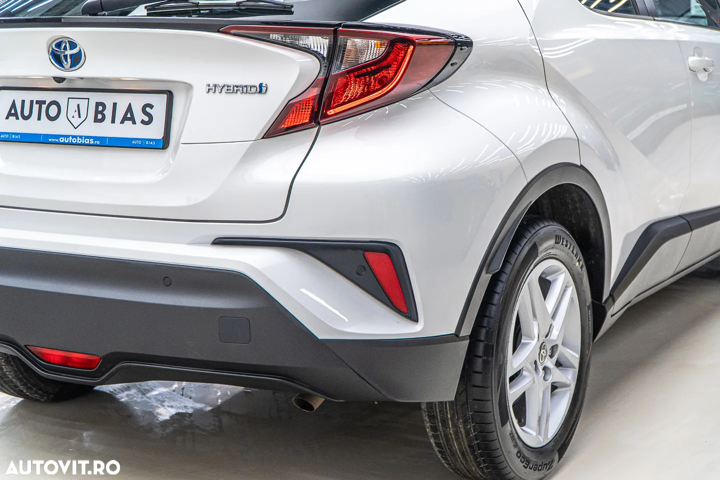 Toyota C-HR 1.8 HSD 122 CP 4x2 CVT Cult - 38
