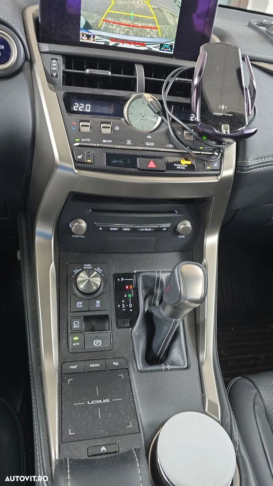 Lexus Seria NX - 14