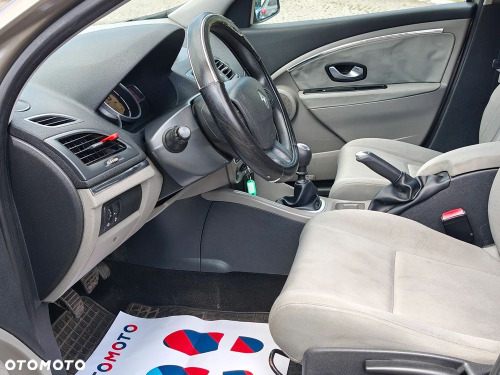 Renault Megane 1.5 dCi Dynamique - 10