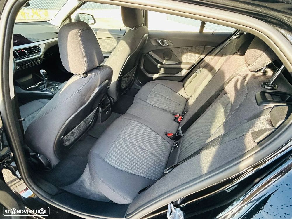 BMW 116 d EfficientDynamics — fotografia 8