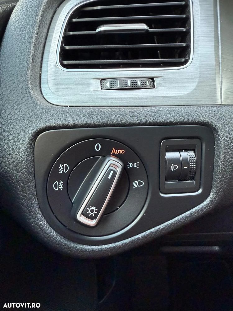 Volkswagen Golf 1.4 TSI ACT BlueMotion Technology DSG Comfortline - 26