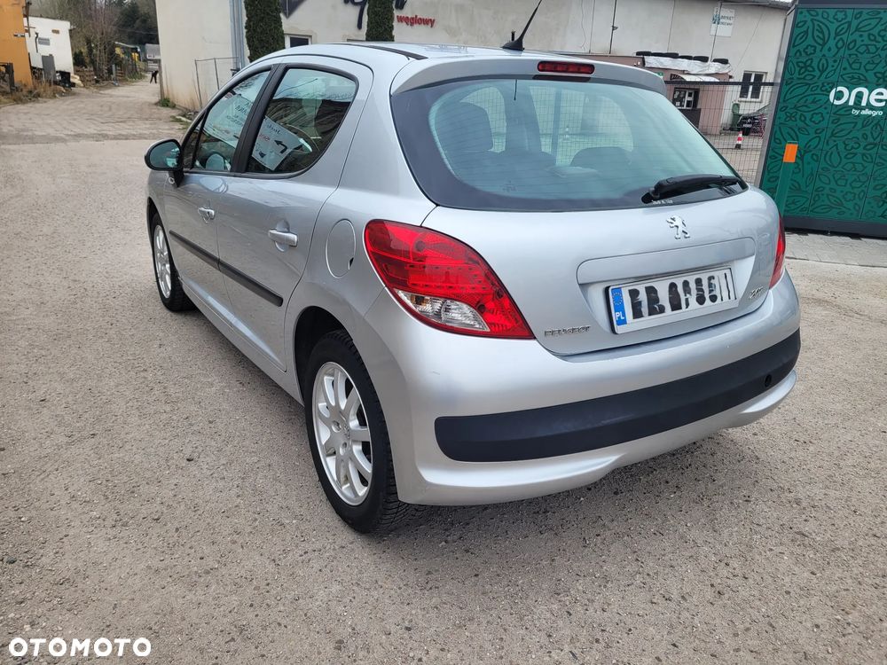 Peugeot 207 1.4 Trendy - 7