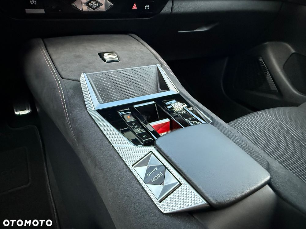 DS Automobiles DS 4 1.5 BlueHDi Performance Line + - 39