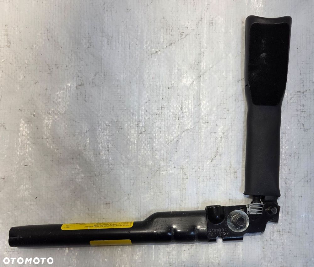OPEL ASTRA K V NAPINACZ PASA PRAWY 39040719 - 2