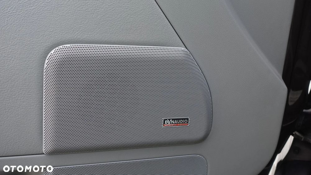 Volkswagen Multivan - 27