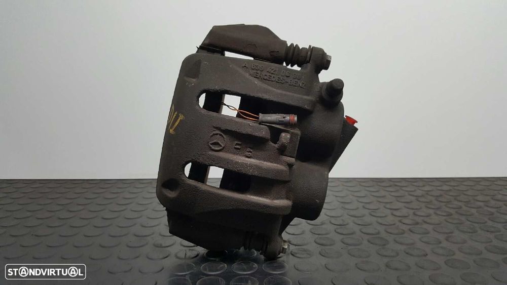 PINÇA DE TRAVÃO FRENTE ESQUERDA MERCEDES VIANO (W639) 2.2 CDI AMBIENTE EDITION K... - 2