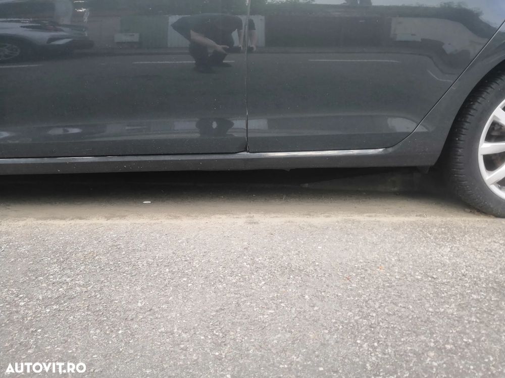 Volkswagen Golf 2.0 TDI (BlueMotion Technology) DSG Highline - 28