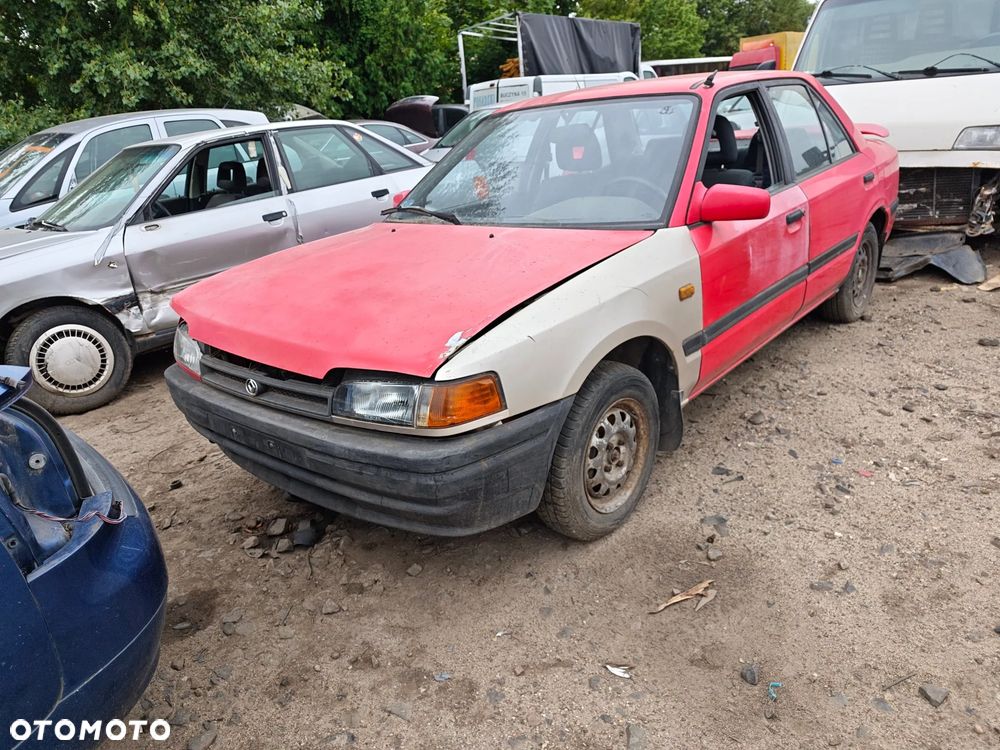 Zderzak maska drzwi części Mazda 323 BG Sedan - 1