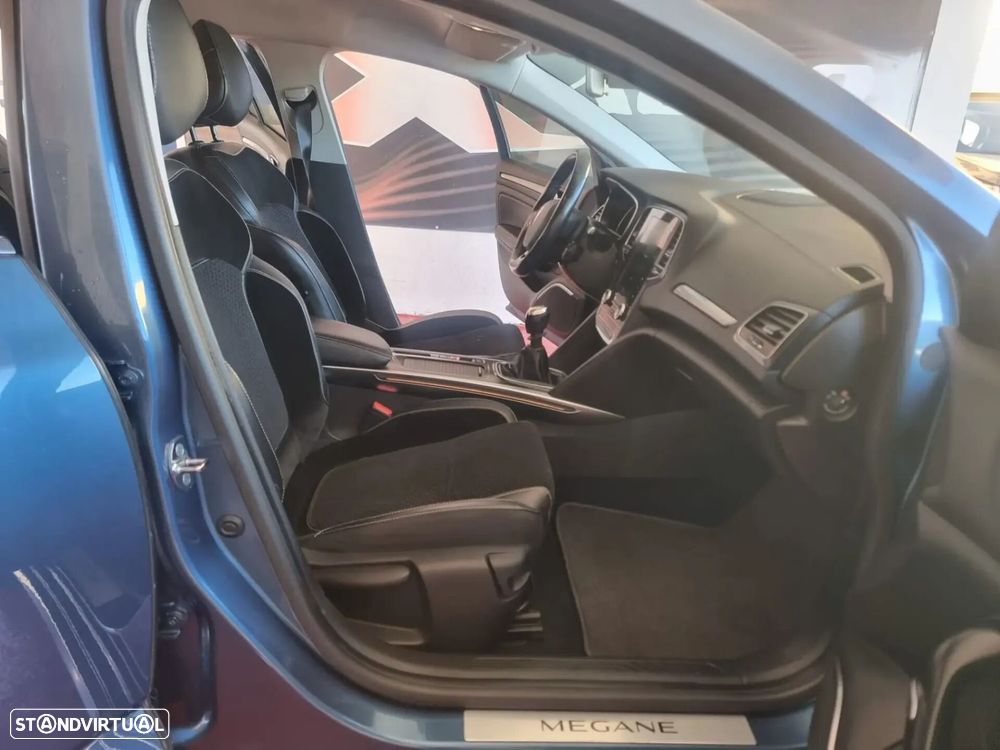Renault Mégane - 6