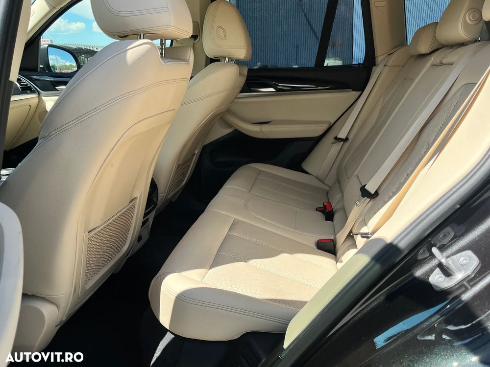 BMW X3 xDrive30e Aut. - 12