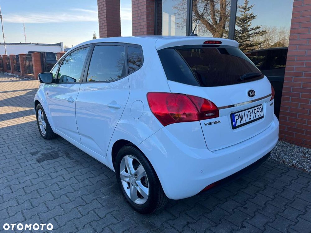 Kia Venga 1.4 CRDi 90 Business Line - 4