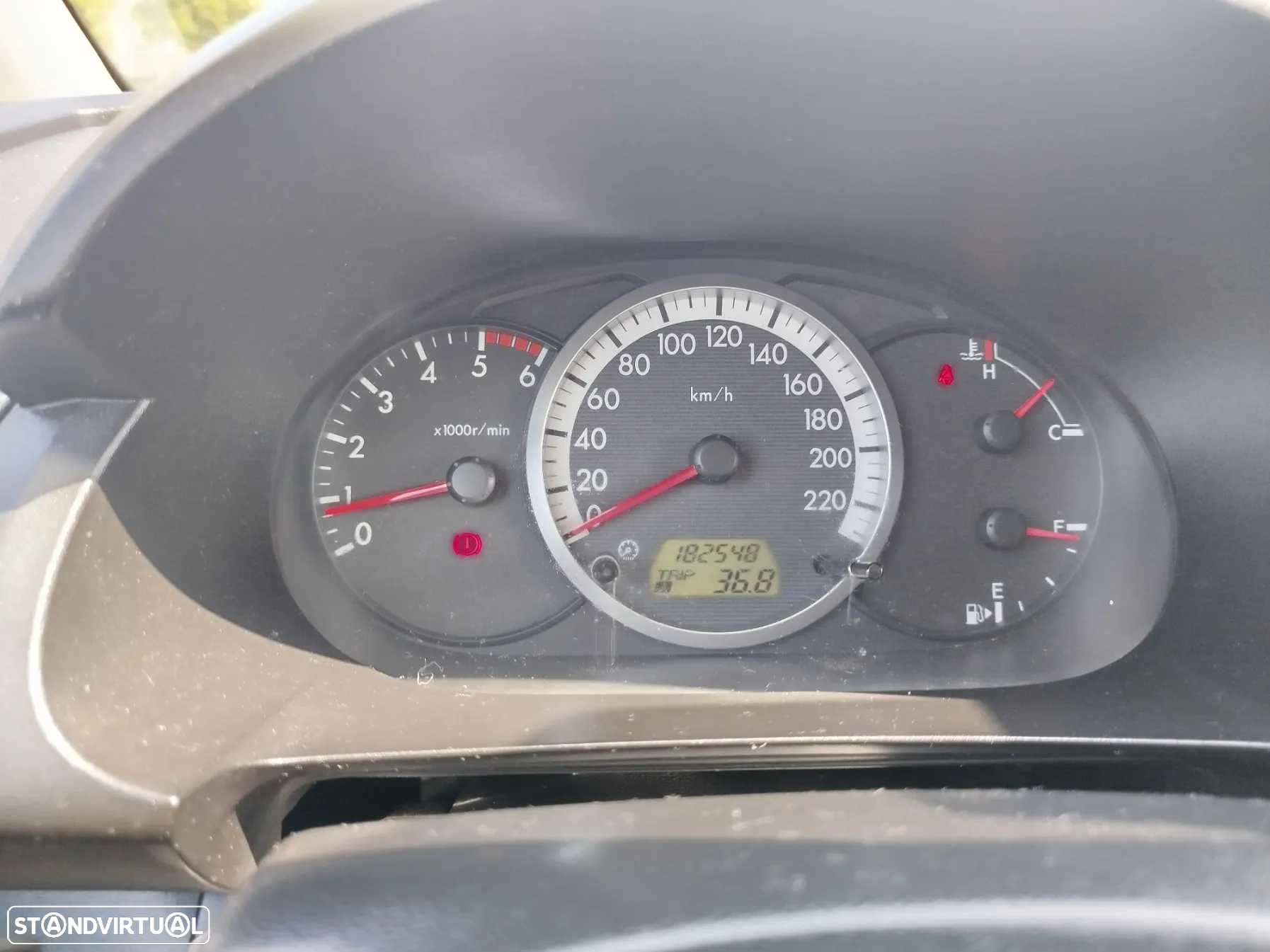 Mazda 5 MZR-CD 2.0 Comfort - 23