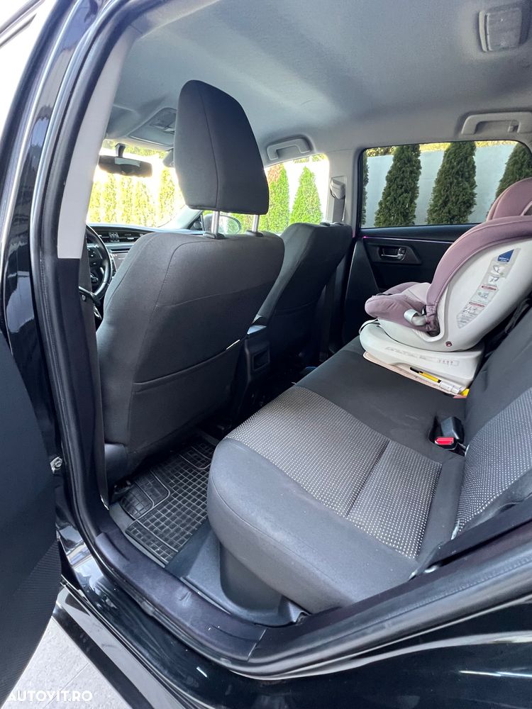 Toyota Auris 1.8 L VVT-i TS Hybrid Luna - 19