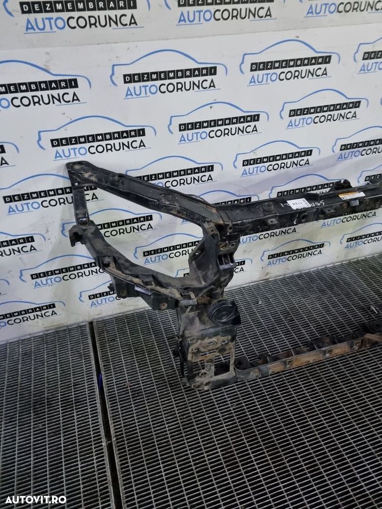 Trager Kia Sorento II 2.2 D 2009 - 2015 2199CC Manuala (1124) Diesel - 3