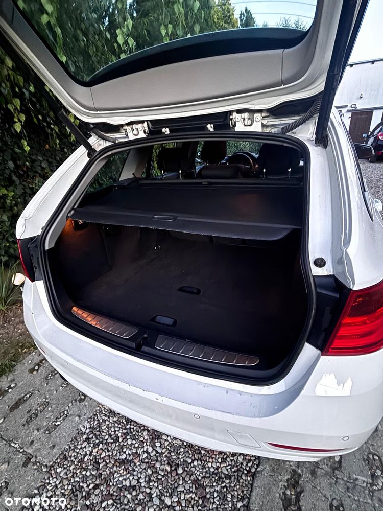 BMW Seria 3 318d - 12