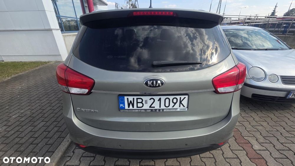 Kia Carens 1.6 GDI L - 2