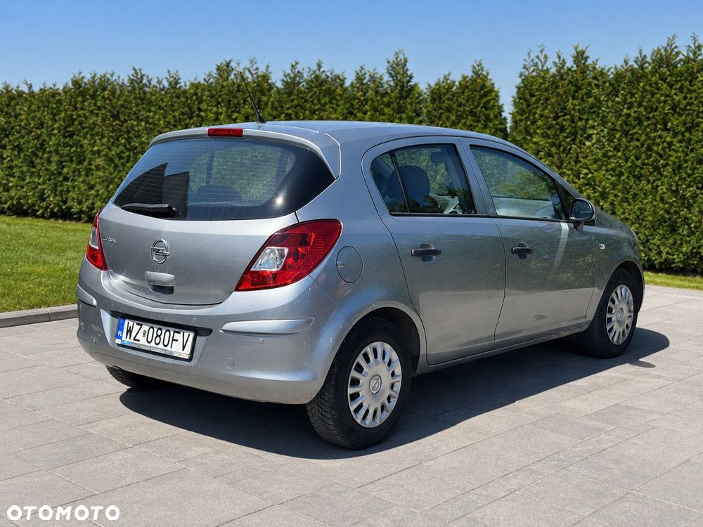 Opel Corsa 1.2 16V Edition / Active - 3