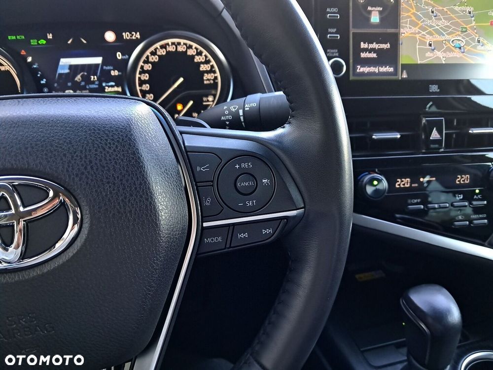 Toyota Camry 2.5 Hybrid Executive CVT - 18