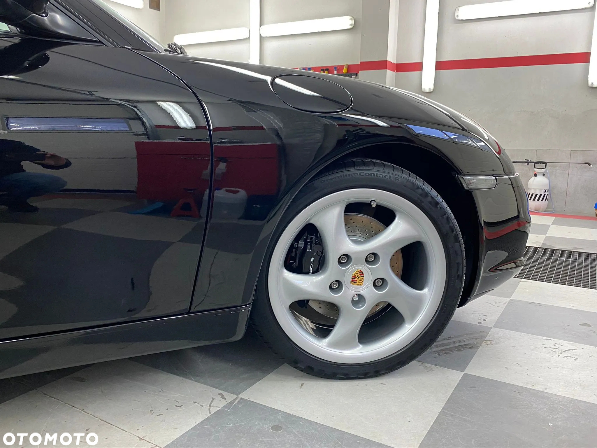 Porsche 911 Targa 4 - 5
