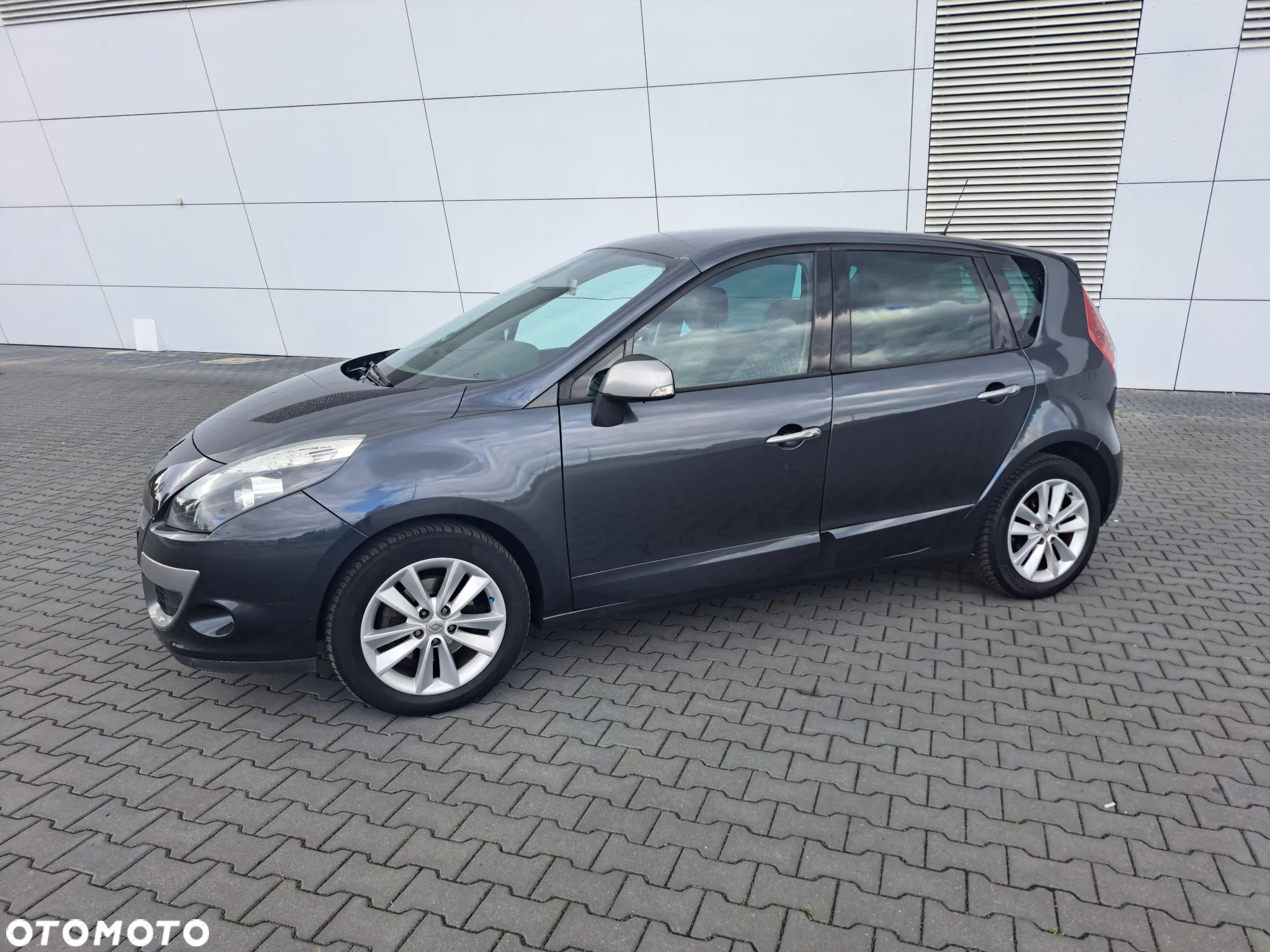 Renault Scenic 1.6 16V TomTom Edition - 4