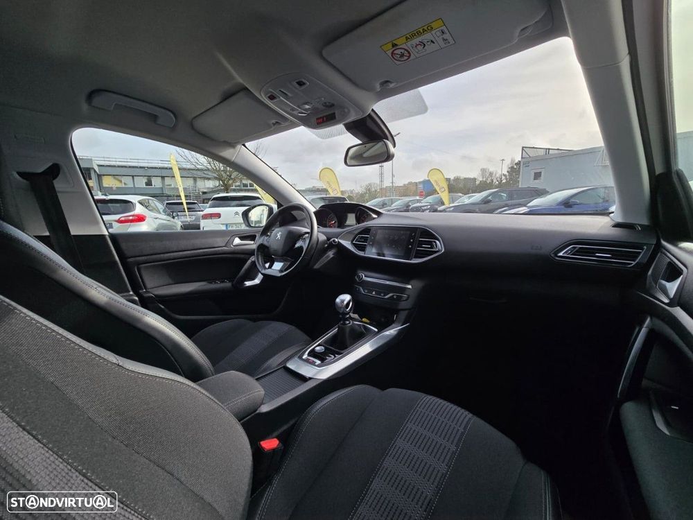 Peugeot 308 1.2 PureTech Style - 14