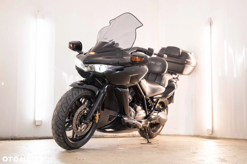 Honda DN-01 - 1