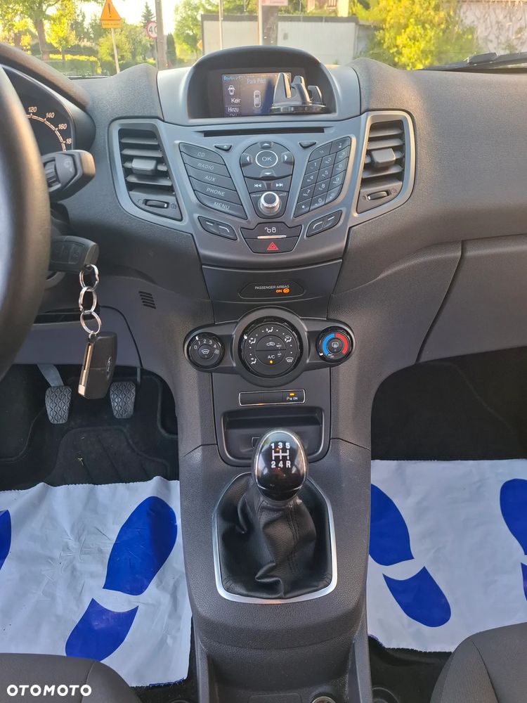 Ford Fiesta 1.25 Silver X Plus EU6 - 30