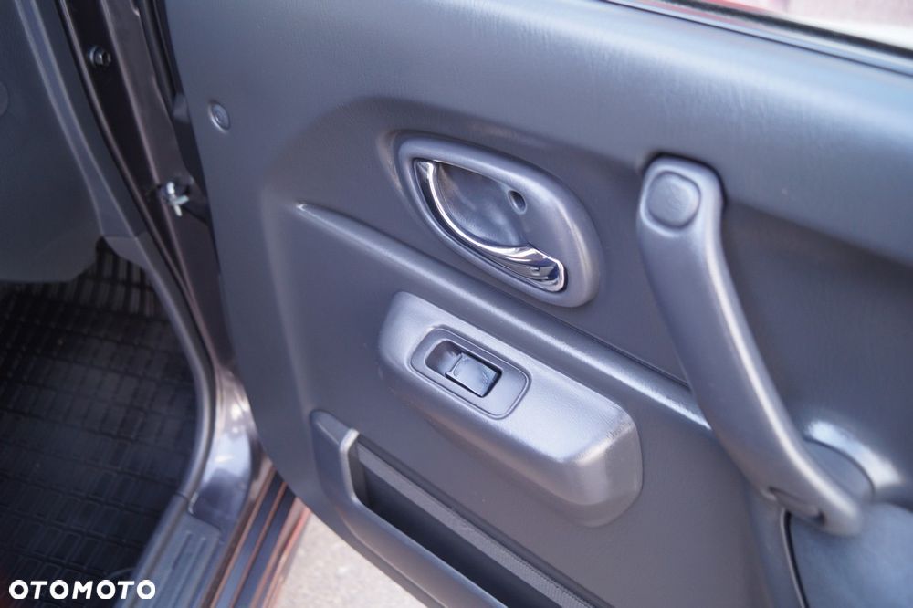 Suzuki Grand Vitara 1.6 Comfort - 30